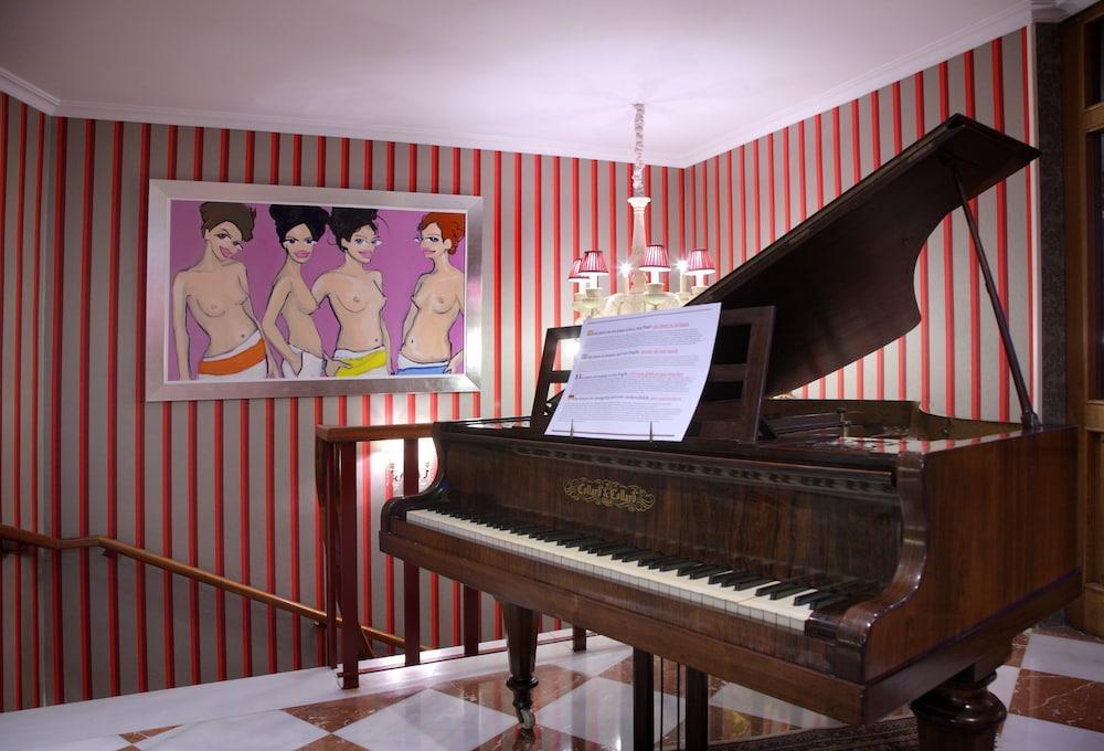 Hotel Restaurante Risco Laredo Zewnętrze zdjęcie