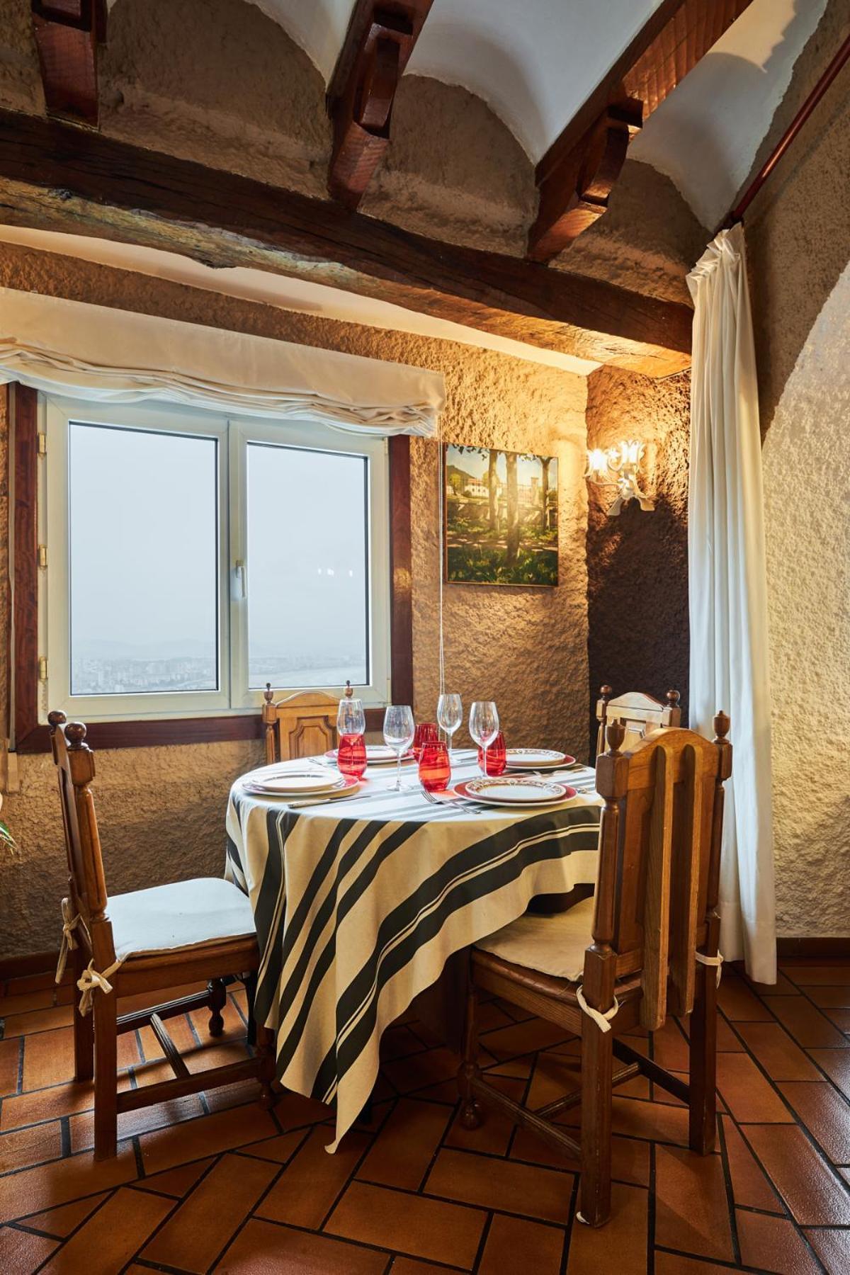 Hotel Restaurante Risco Laredo Zewnętrze zdjęcie