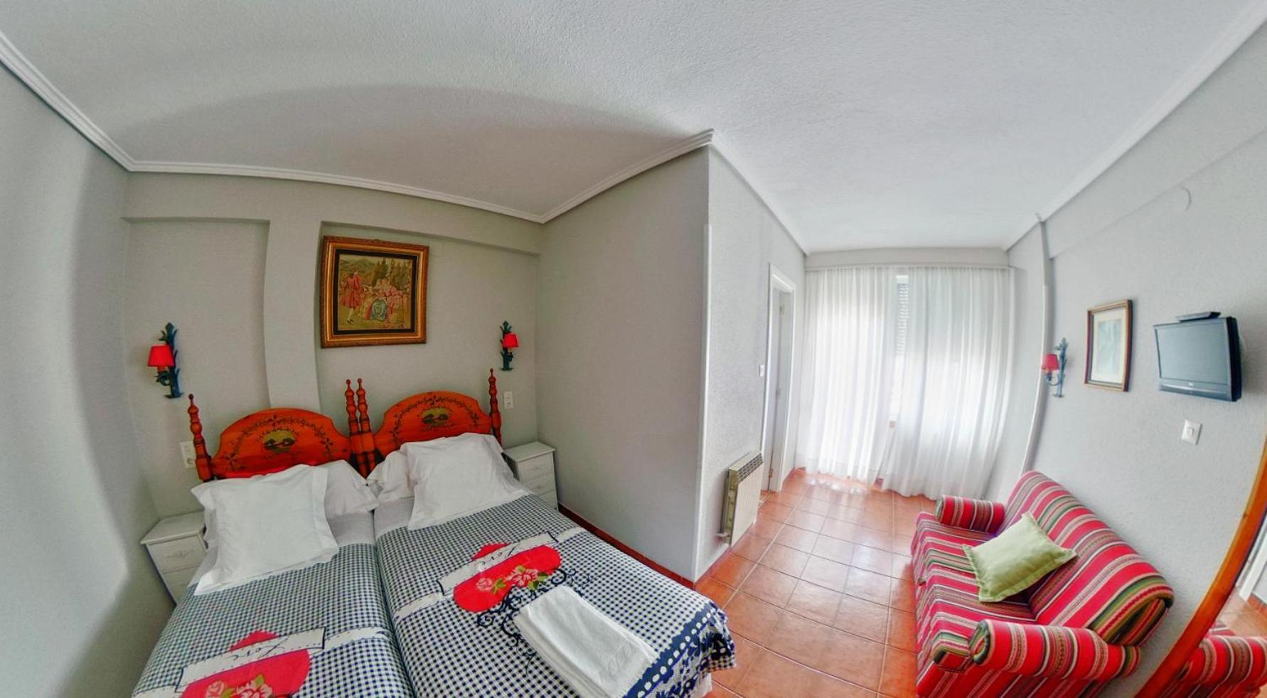 Hotel Restaurante Risco Laredo Zewnętrze zdjęcie